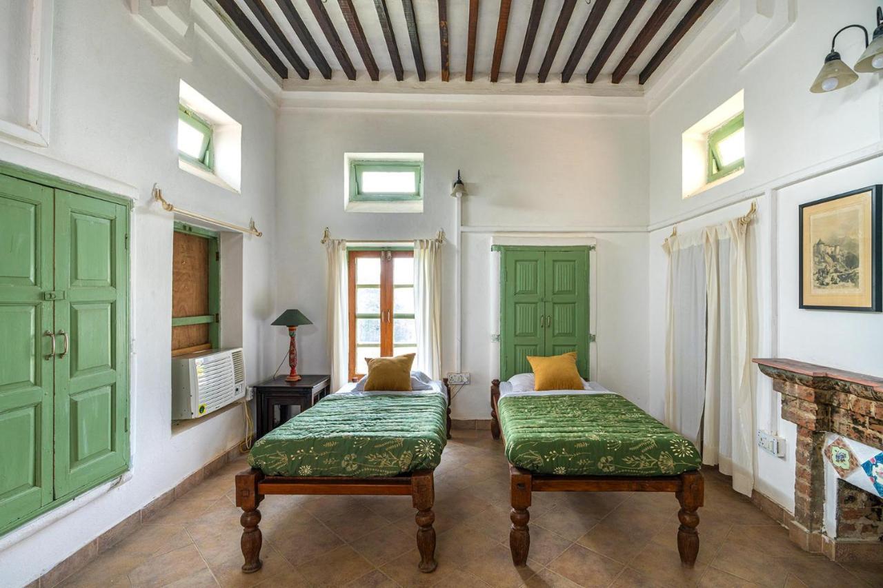 Stayvista'S Peepal Haveli - Rustic Kothi With Terrace, Breathtaking View & Bonfire Narainpur  Exterior photo